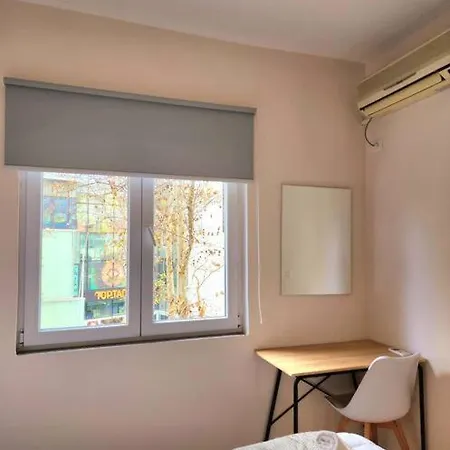 Toptani Deluxe Flat W 24h Check In Apartment Tirana