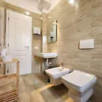 Toptani Deluxe Flat W 24h Check In Apartmán Tirana