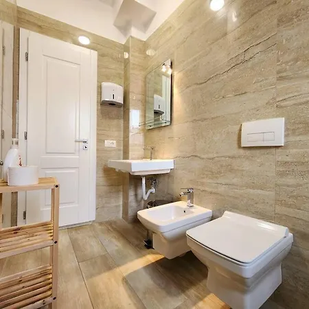 Toptani Deluxe Flat W 24h Check In Apartamento Tirana