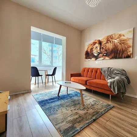 Toptani Deluxe Flat W 24h Check In * Tiran